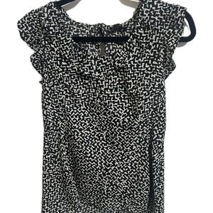 NWT Banana Republic Black and White Patterned Blouse
